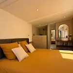 Villa Avec Jacuzzi & Piscine - Proche Port & Plages