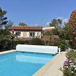 Avec Jacuzzi & Piscine - Proche Port & Plages Villa Saint-Raphaël