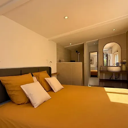 Villa Avec Jacuzzi & Piscine - Proche Port & Plages