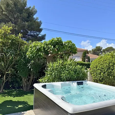 Avec Jacuzzi & Piscine - Proche Port & Plages Villa *