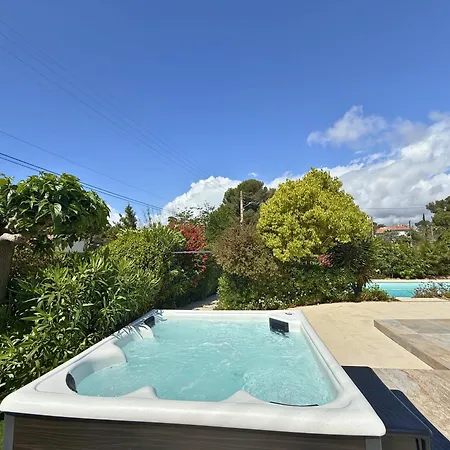 Avec Jacuzzi & Piscine - Proche Port & Plages Villa Saint-Raphaël